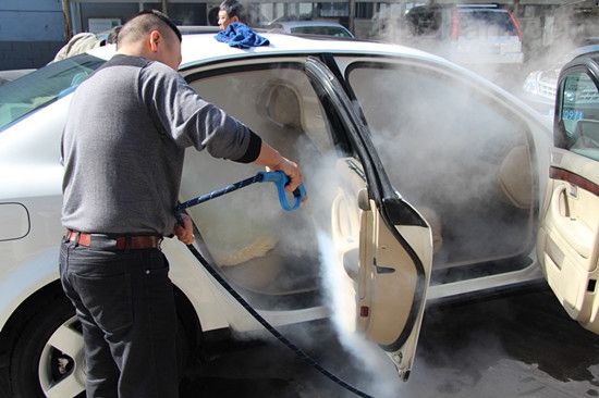移動(dòng)蒸汽洗車機(jī)洗車效果 移動(dòng)蒸汽洗車機(jī)洗車效果